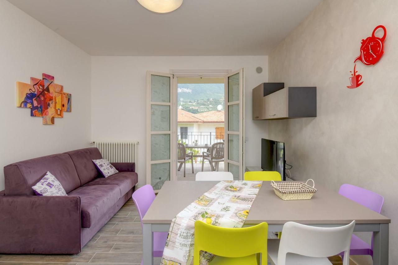 Corte Fasanella - Apartment Lilla Toscolano Maderno Bagian luar foto